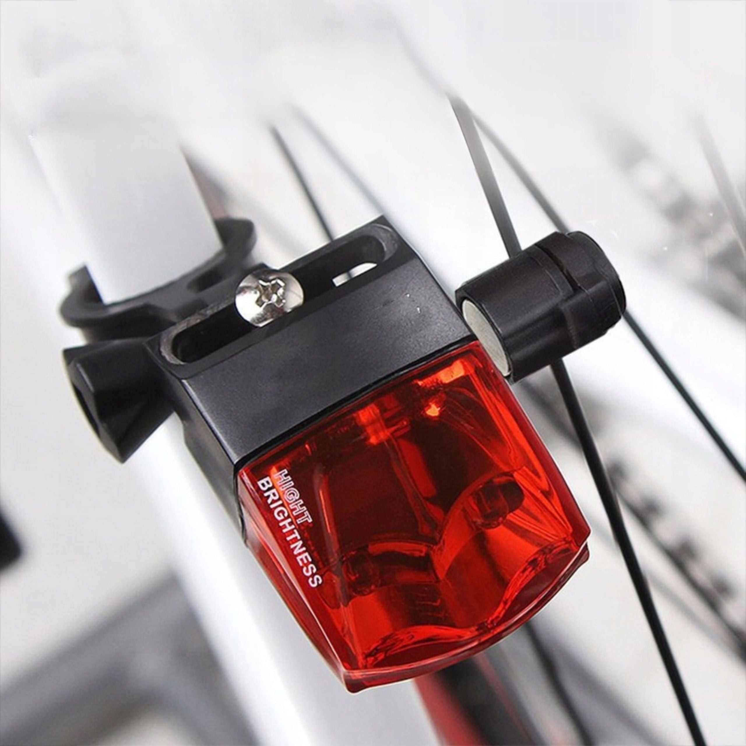 LED REAR BIKE LIGHT for Dynamo Red SPECTER Reflector for Luggage Rack Model 200 Specter Oświetlenie Rowerowe Prezent Święta