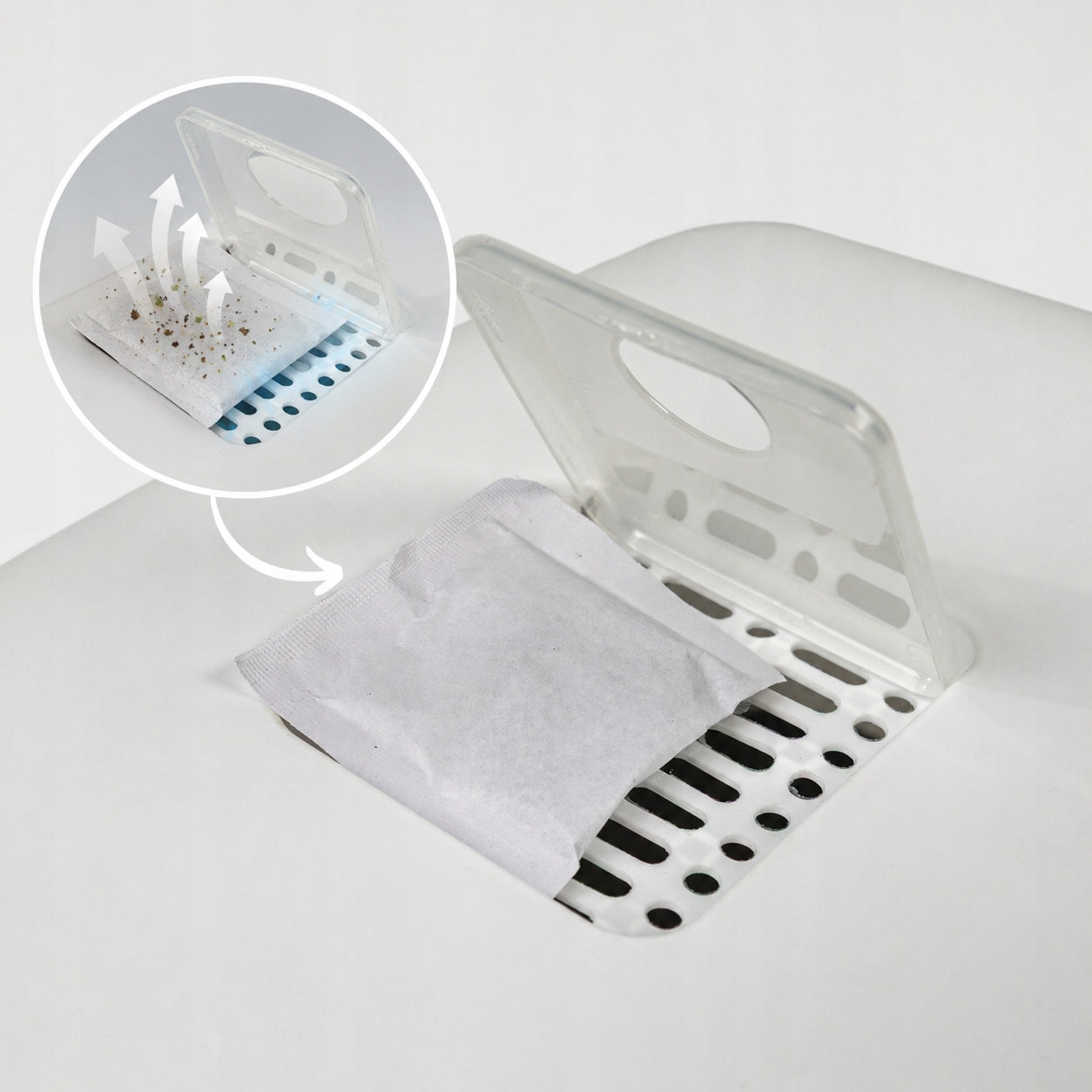LITTER BOX CLOSED FOR CAT WITH FILTER + SPATULA CLEANLINESS AND COMFORT EVERY DAY Trade name Kuweta dla kota czarna