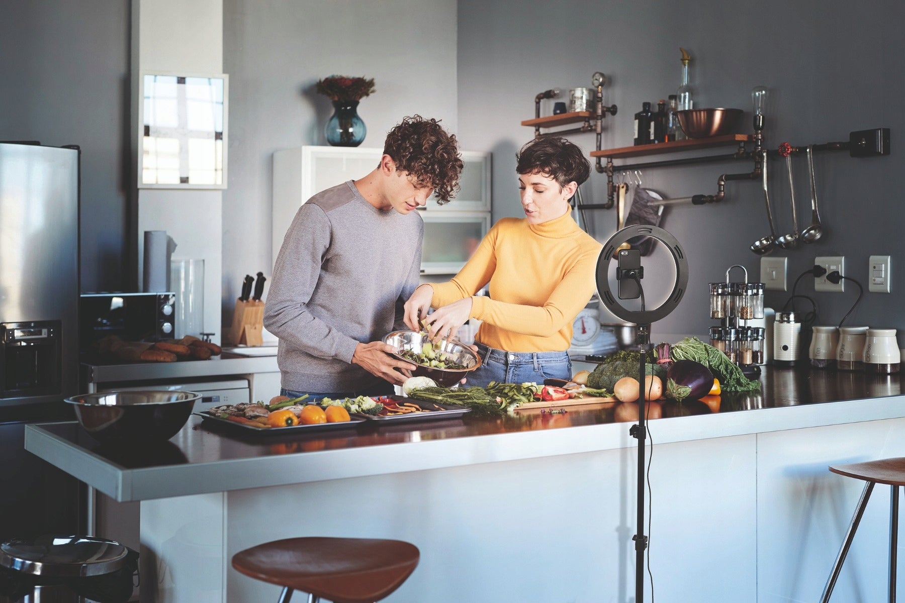 led žiedas / Led Ring lempa su laikikliu (68-200 cm), 33 cm colių