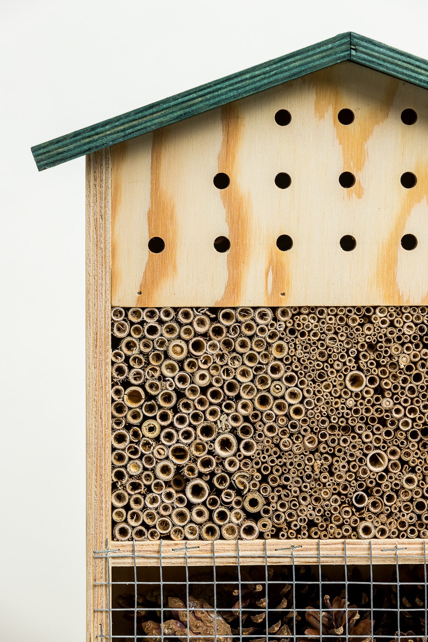 Large Insect Hotel XL Cottage for Bee Masonry Pollinators ECO Manufacturer code 5908086809041