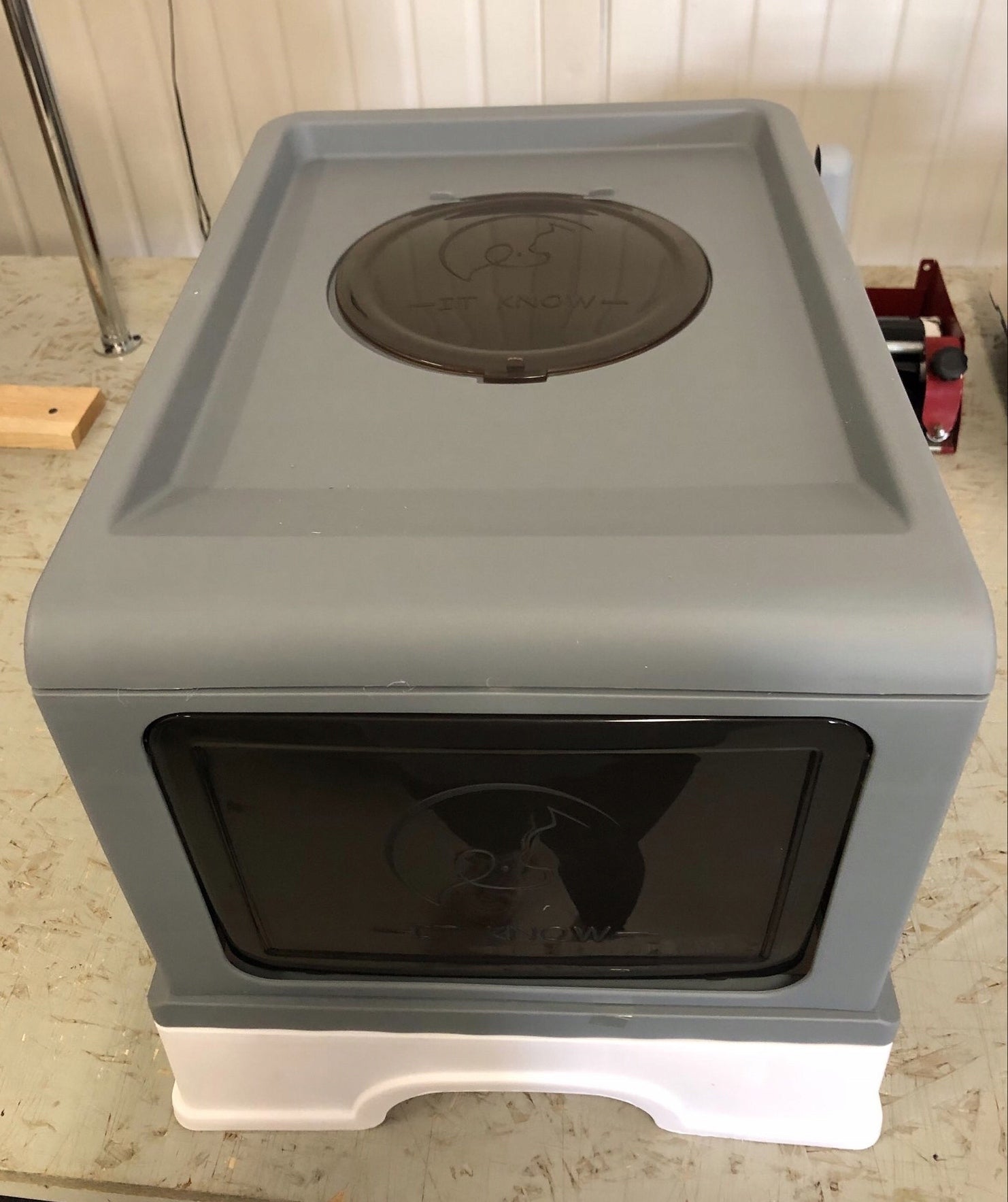 Large litter box with folding drawer + SPATULA (F050) Model F050