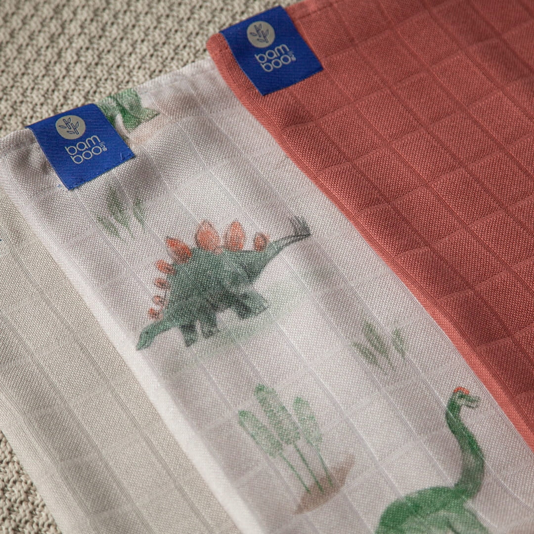 Large muslin diaper/ bamboo wrap DINOSAURS 120x120 Kind bamboo