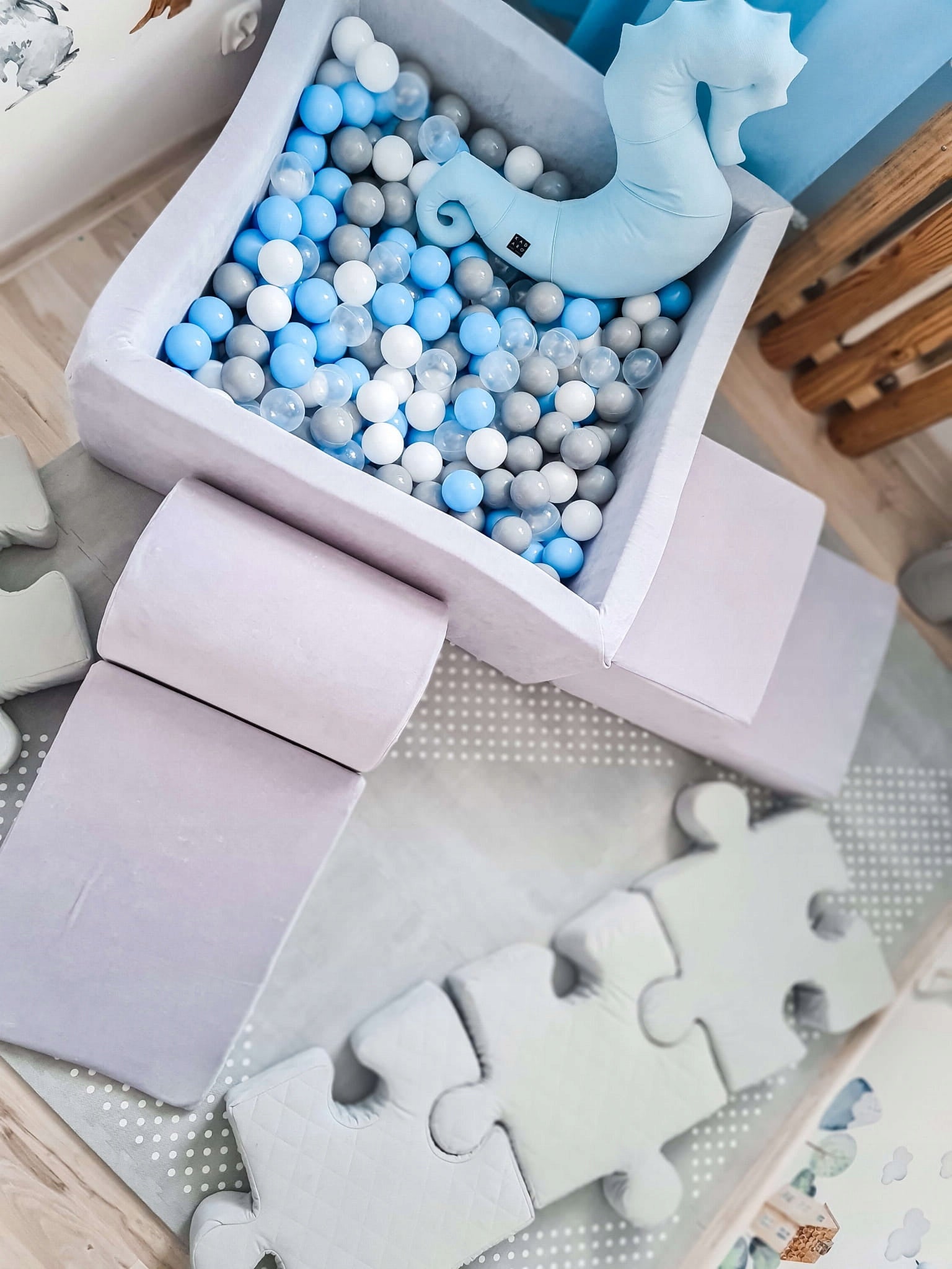 Largest foam square toys with pool micro Velvet light grey +100 balls Manufacturer code tp240