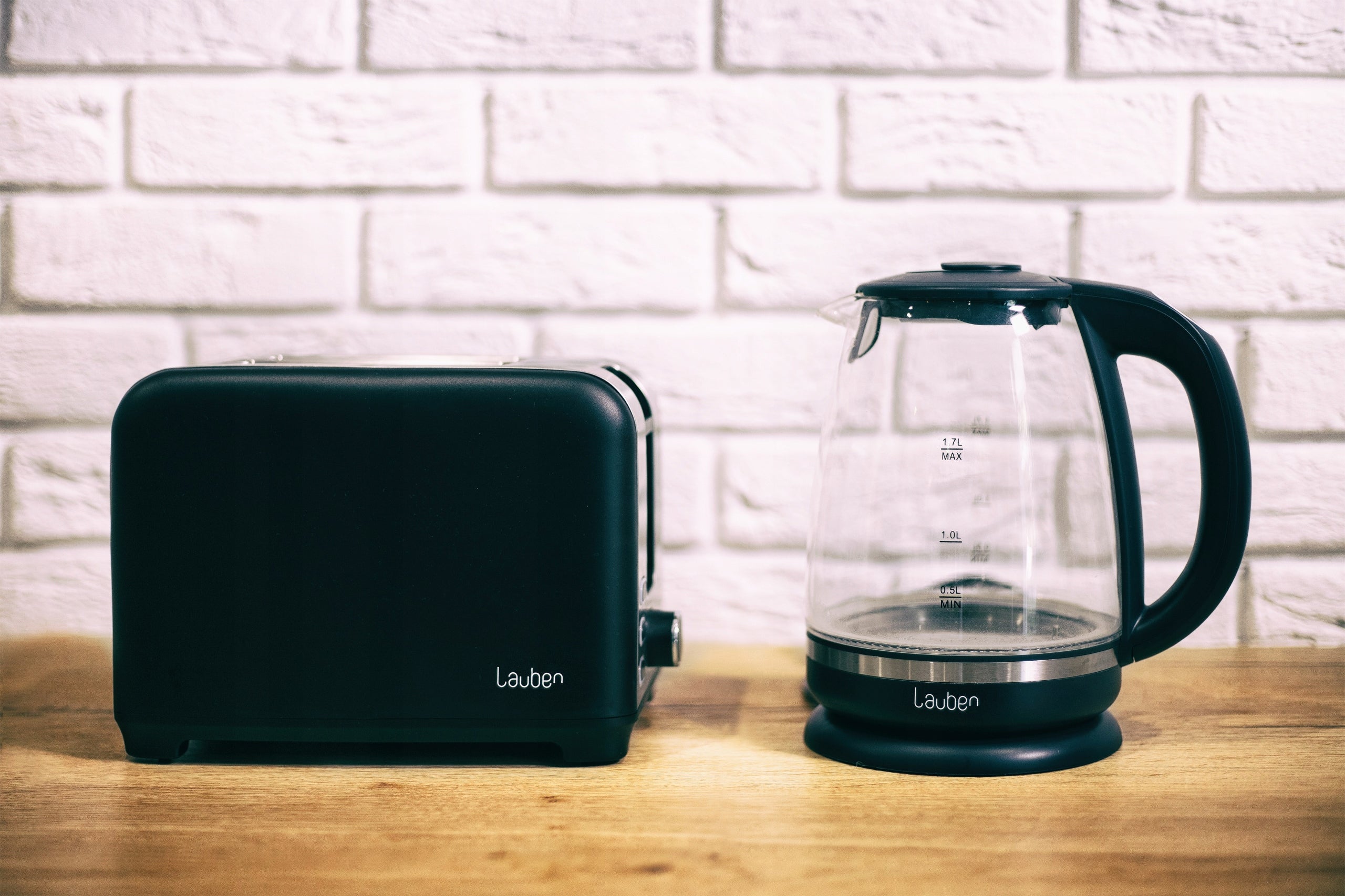 Lauben Toaster T17BG (LBNT17BG) Power rating 930 W