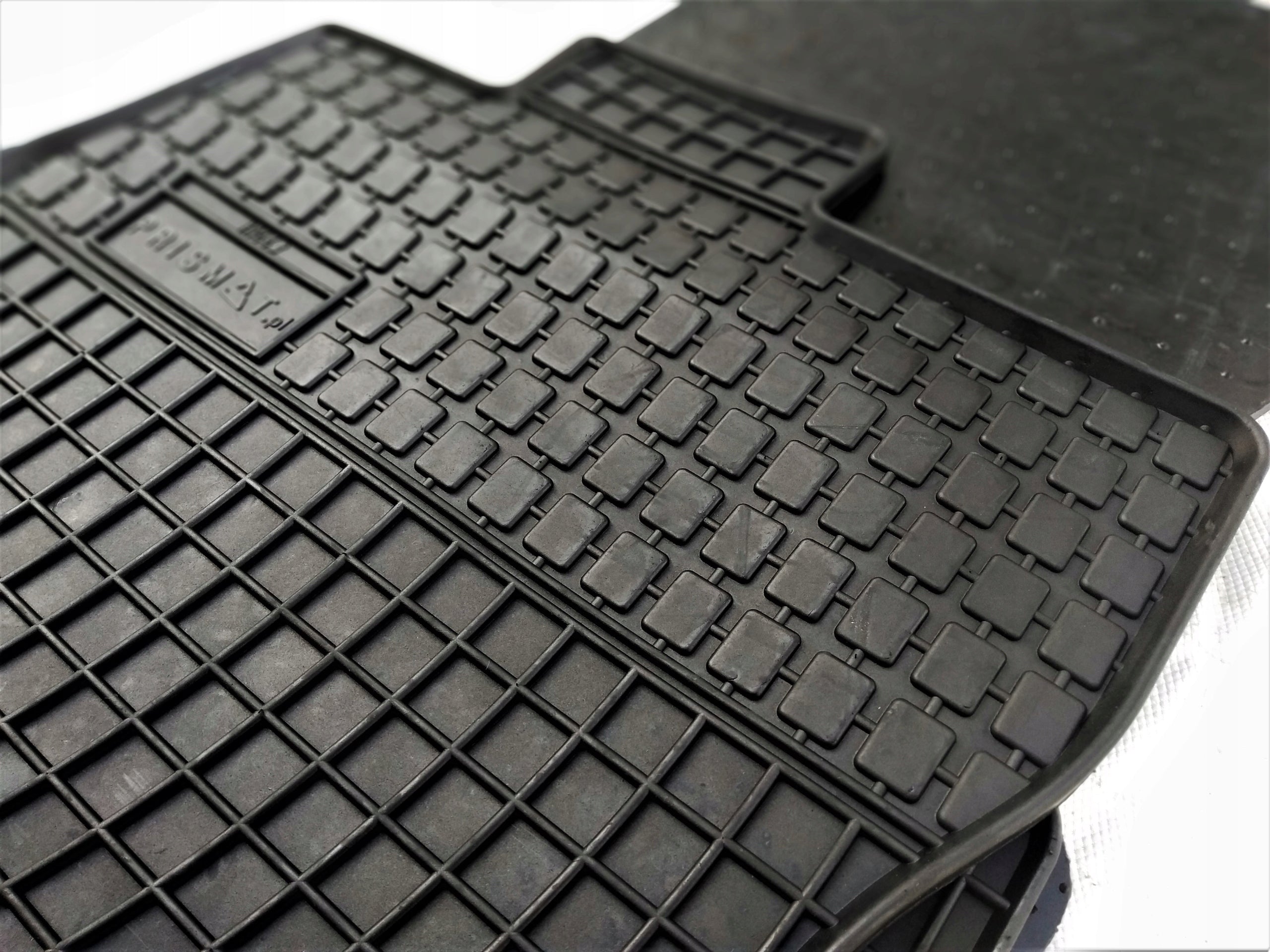 Left Driver Rubber Rug for RENAULT MEGANE 4 IV 16-22 Manufacturer's catalog number MATG1548-1