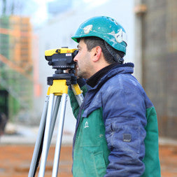 Leica NA320 optical leveler with rectification Brand Leica
