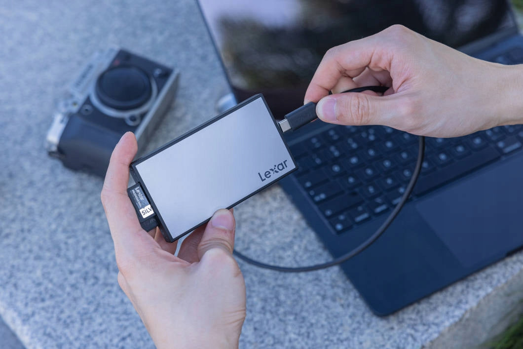 Lexar Professional Workflow Dual SD UHS-II Card Reader FW720 Manufacturer Lexar