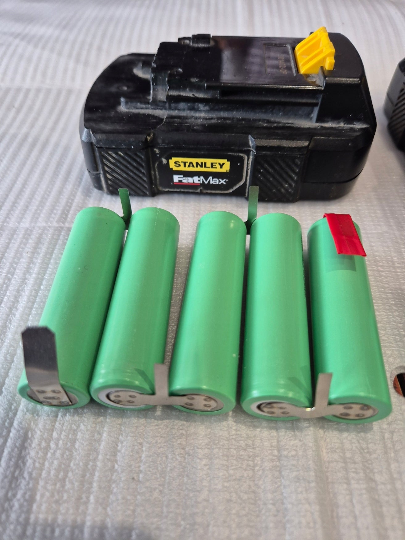 Li-Ion Battery Stanley 18 V 2,5 Ah Cartridge Self-Replacement Package Brand Stanley