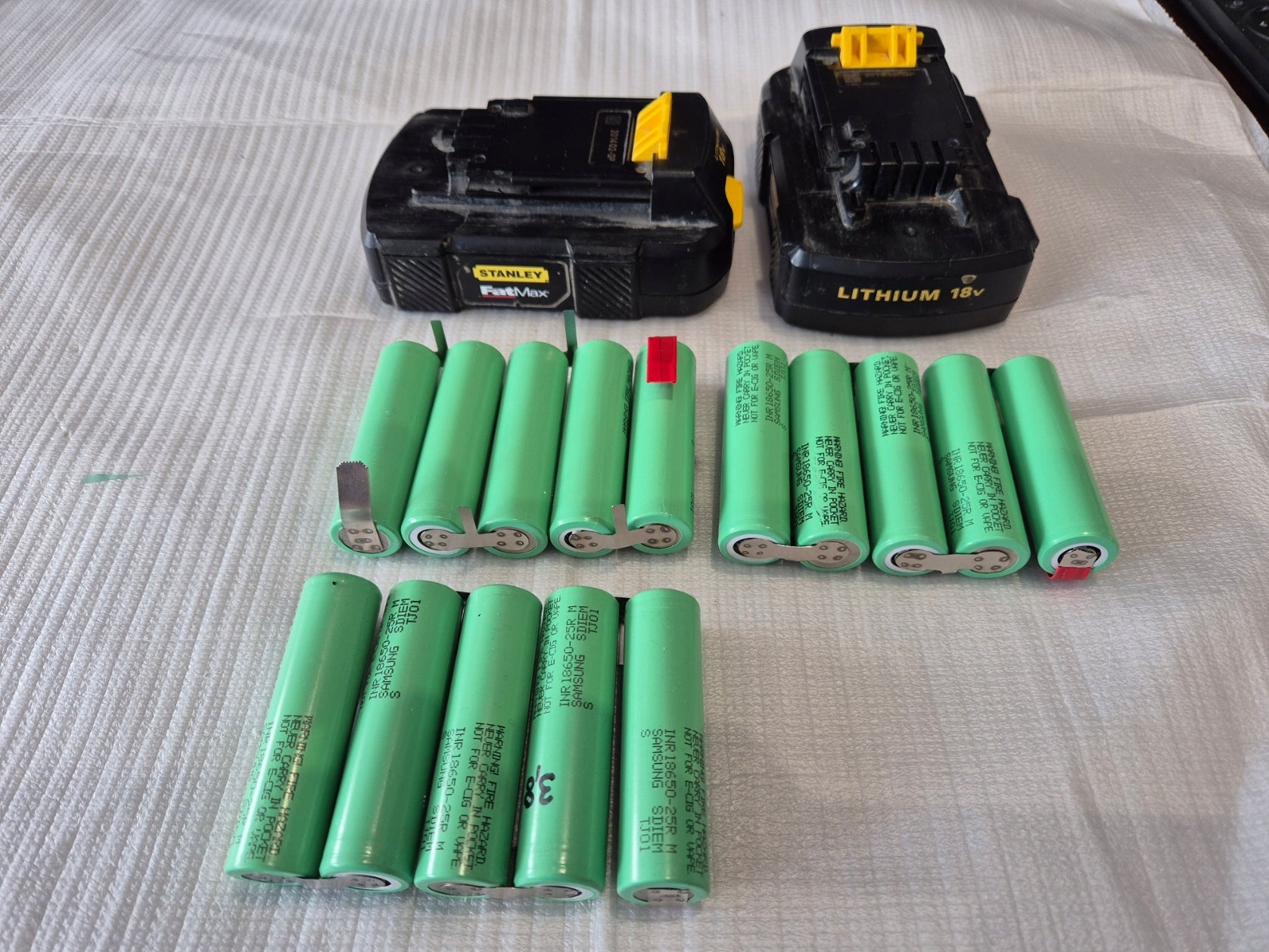 Li-Ion Battery Stanley 18 V 2,5 Ah Cartridge Self-Replacement Package