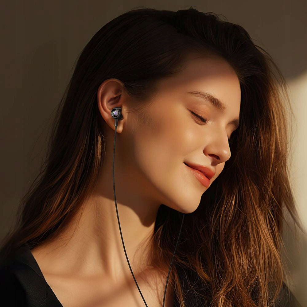 MCDODO WIRED HEADPHONES FOR PHONE WITH USB-C RGB IN-EAR MICROPHONE Packaging status original