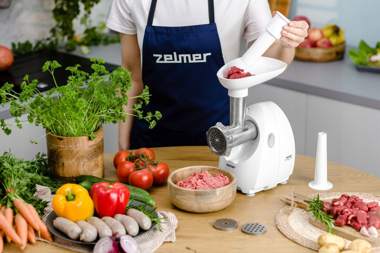 MEAT GRINDER WITH SHREDDER WITH ATTACHMENTS ZMM 4048B ZELMER Brand Zelmer