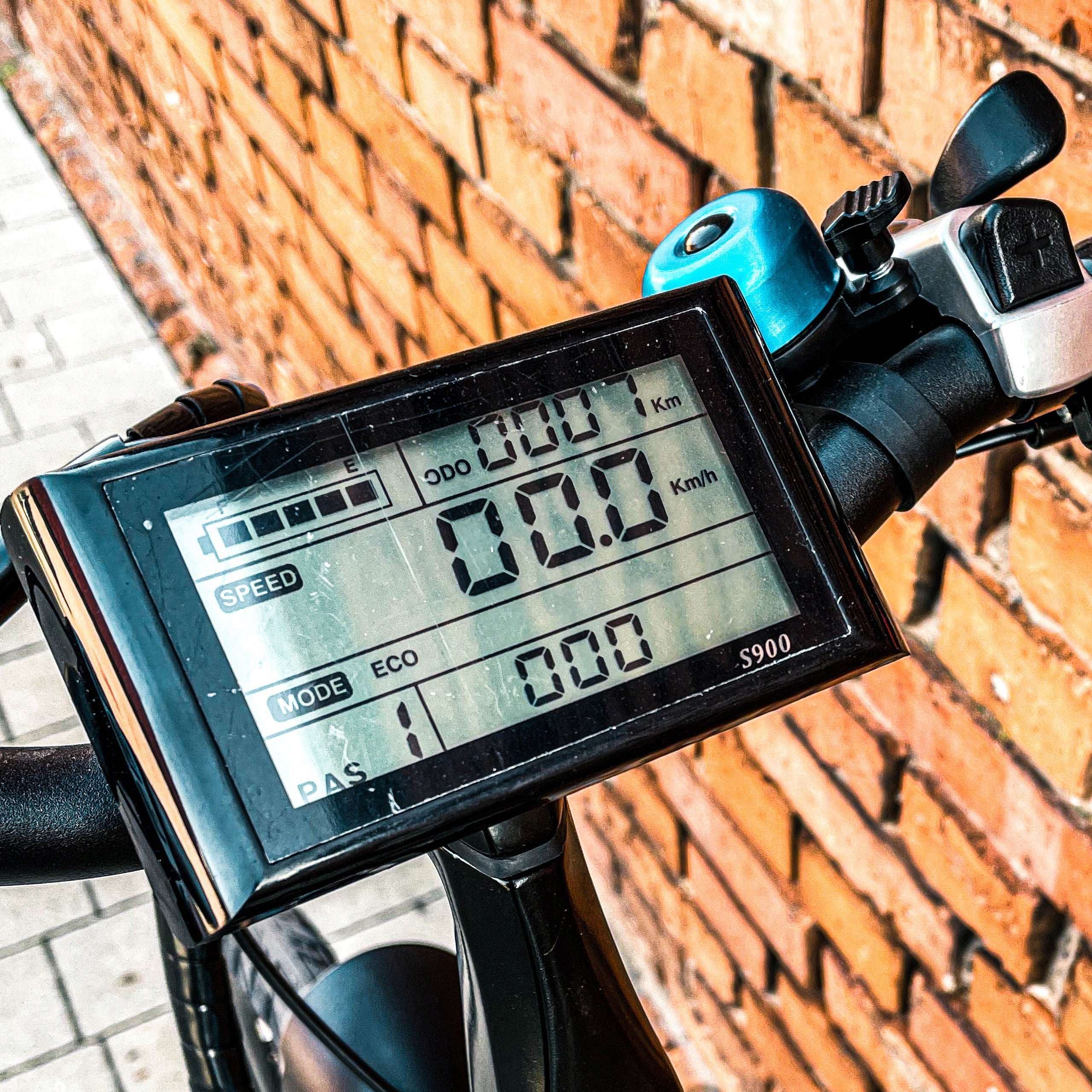 MEN'S ELECTRIC BIKE 28” MUVIKE TORERO POWER 49Nm 36V 250W 25km/h UP TO 75HP Frame size 19"