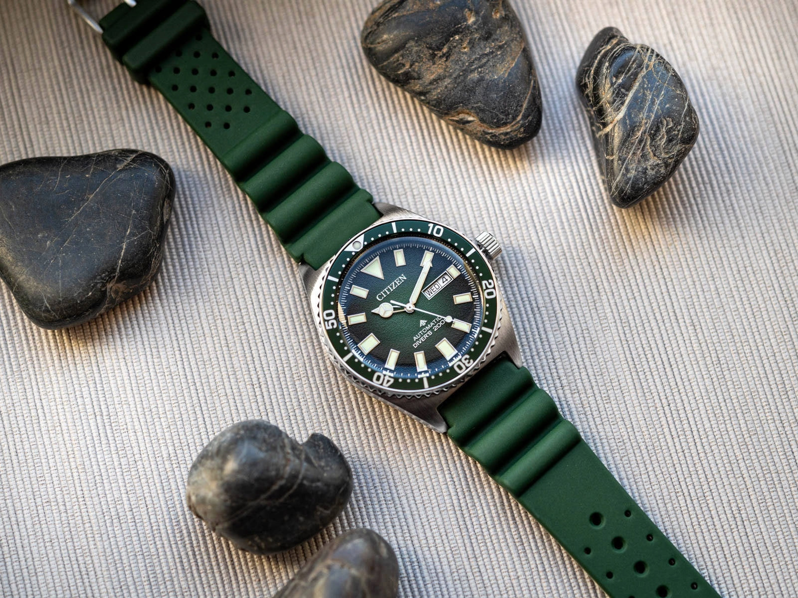MEN'S WATCH CITIZEN NY0121-09X PROMASTER DIVER'S AUTOMATIC SPORTS DIVER EAN (GTIN) 4974374338211