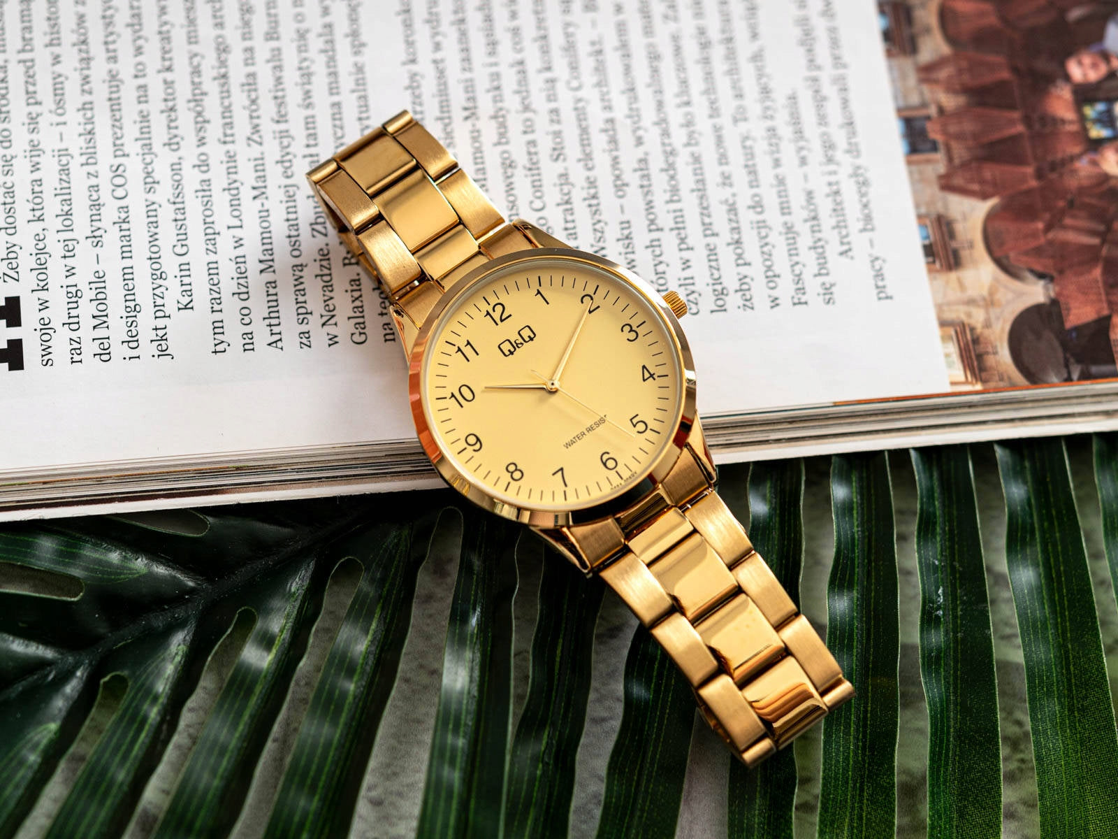 MEN'S WATCH QQ C08A-006PY GOLD ON BRACELET CLASSIC FASHIONABLE ELEGANT Batteries included yes