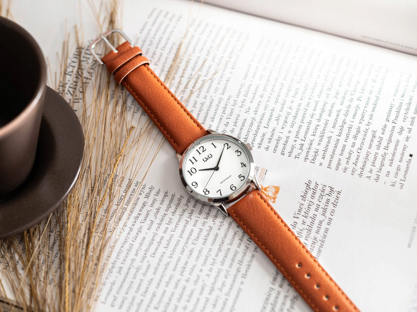 MEN'S WATCH QQ C10A-032PY ON STRAP BROWN CAMEL SLIM READABLE CLEAR Batteries included yes