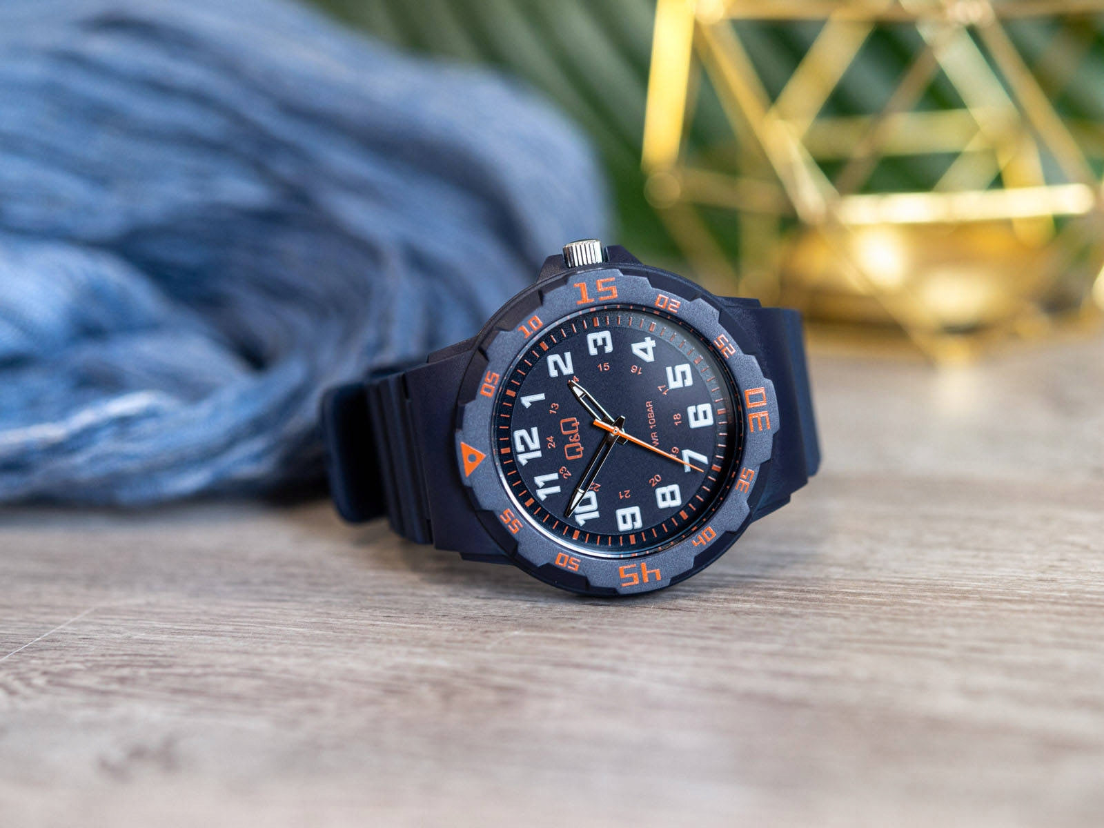 MEN'S WATCH QQ VR18J012Y WATERPROOF SPORTS Batteries included yes