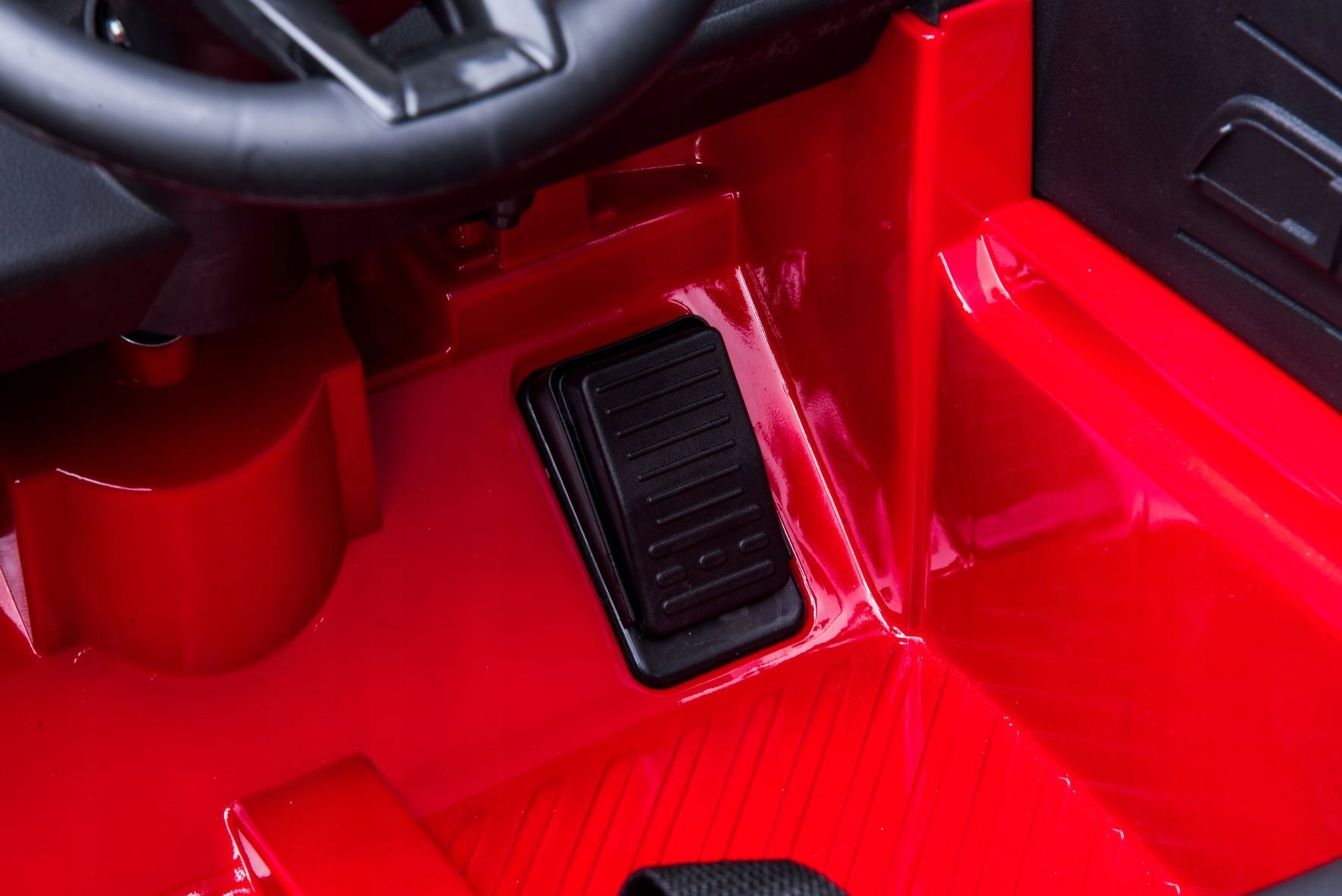 MERCEDES GTR AMG LEATHER, EVA Auto for battery Vehicle length 99 cm