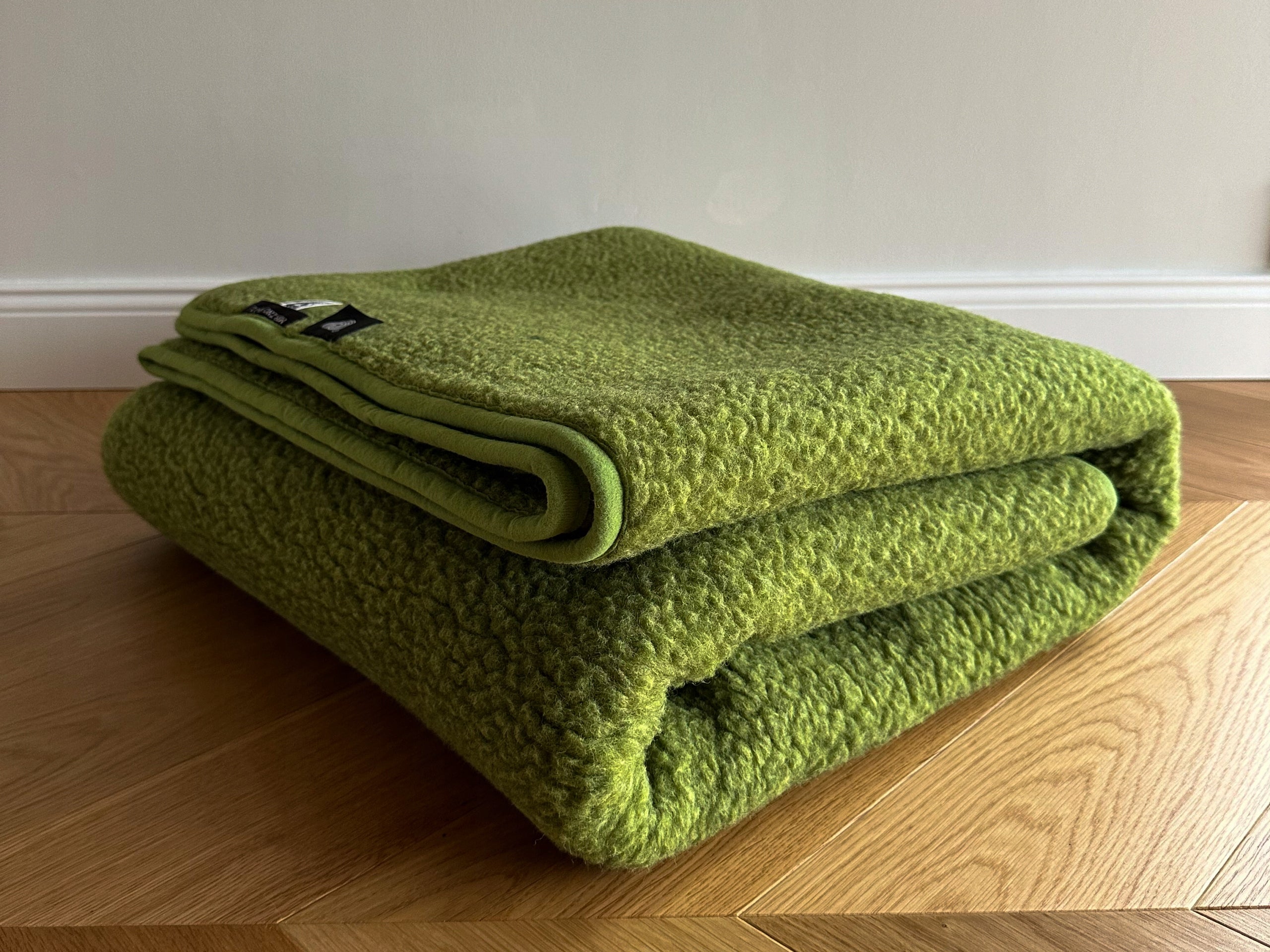 MERINO WOOL BLANKET AUSTRALIAN OLIVE 160X200 – WARMTH AND COMFORT OF NATURE EAN (GTIN) 5906022576149