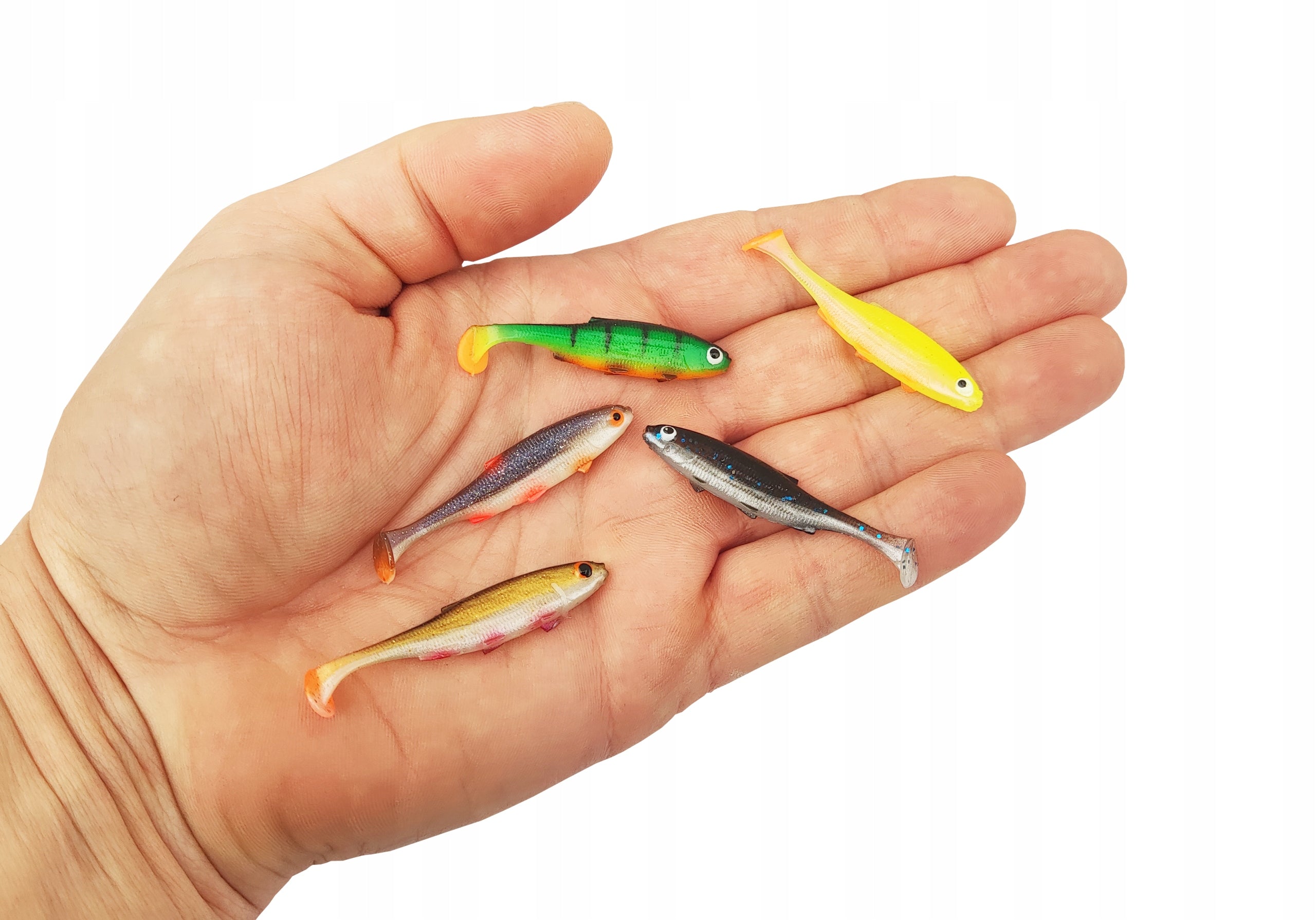 MIKADO REAL FISH ROACH bait 5cm MIX 10 pieces EAN (GTIN) 5900637058366