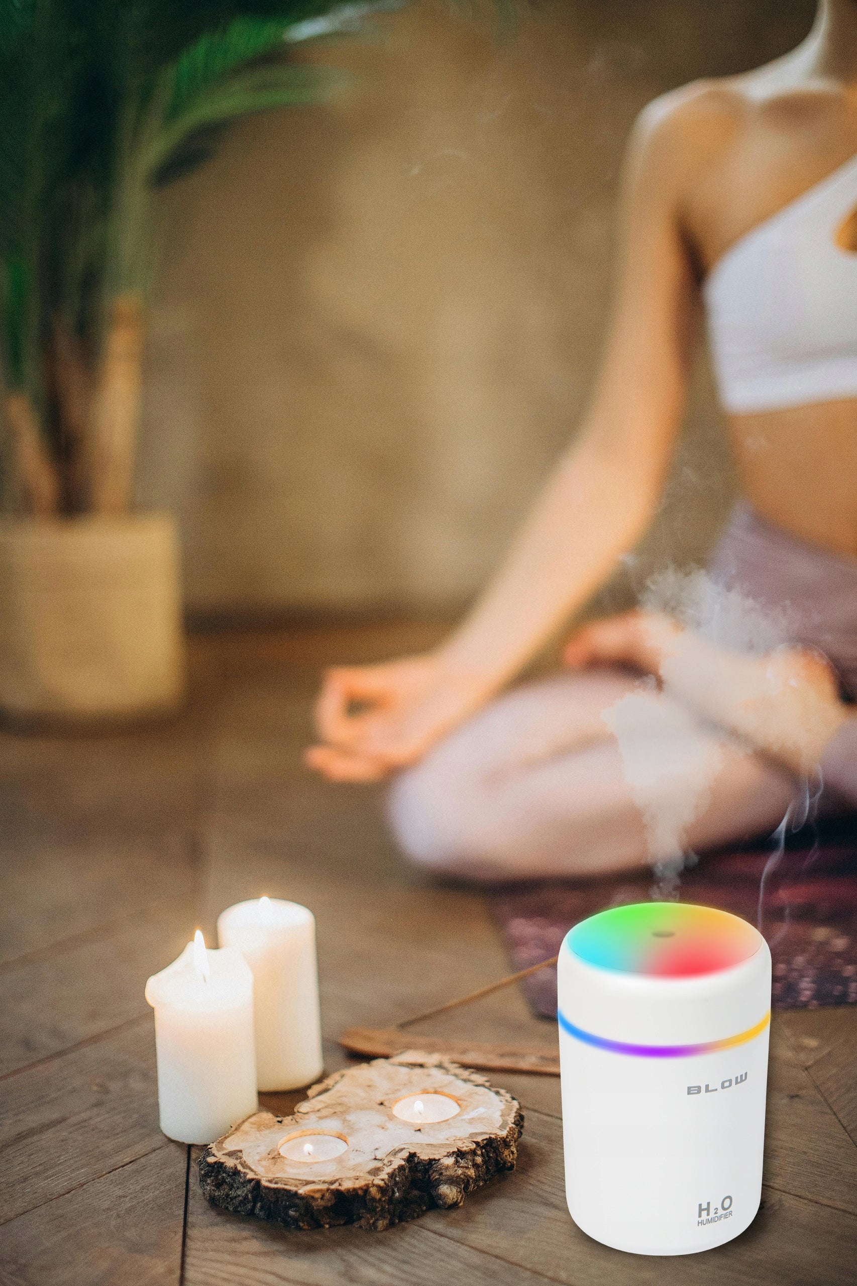 MINI HUMIDIFIER AROMATHERAPY AROMA DIFFUSER RGB NIGHT LIGHT Water tank capacity 0.3 l