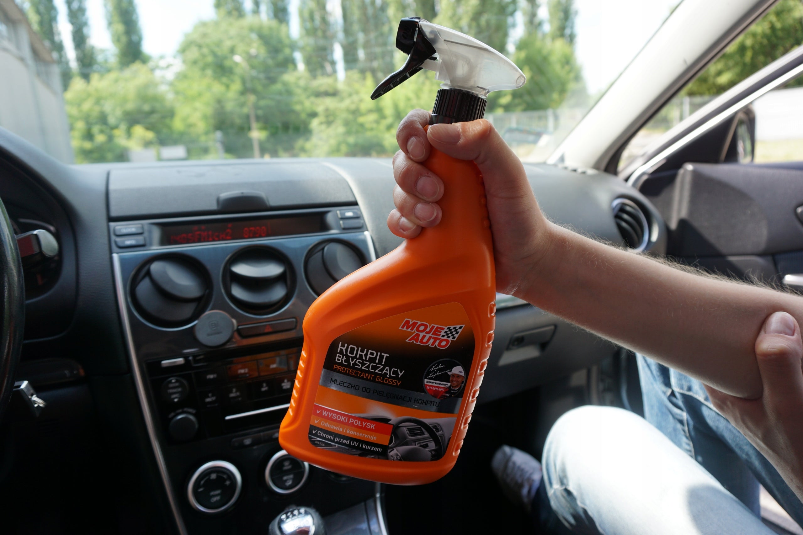 MOJE AUTO COCKPIT CARE LOTION SHINY 750 ML 19-001 PROMO Manufacturer Moje Auto