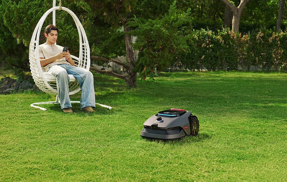 MOVA LiDAX Ultra 1600 Robot Mowing LiDAR system AI Application Silent Mowing performance 1600 m²
