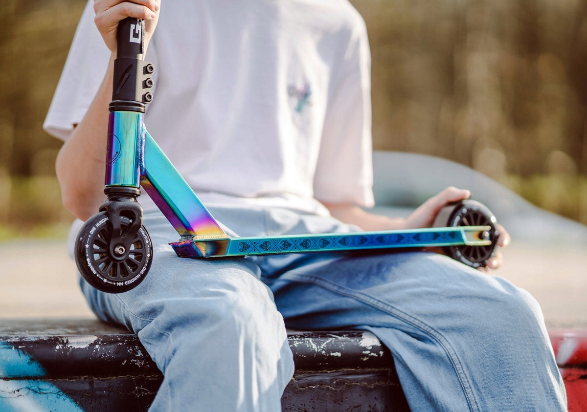 MOVINO GLIDE neochrome performance scooter Color multicolor