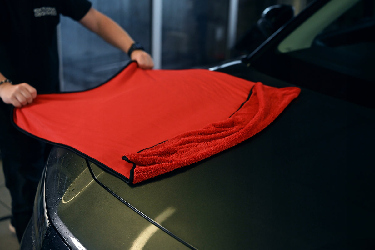 MR RAG Fluffy Red microfiber towel for drying the car 90x70cm 650gsm Packaging status original