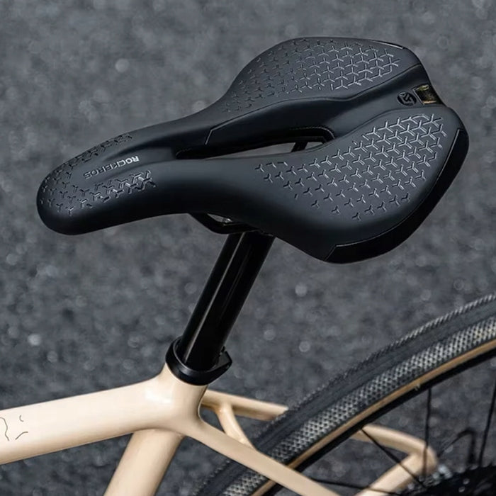 MTB MEN'S BICYCLE SADDLE FOR VENTILATED BIKE Manufacturer code SIODEŁKO ROWEROWE SPORTOWE ERGONOMICZNE
