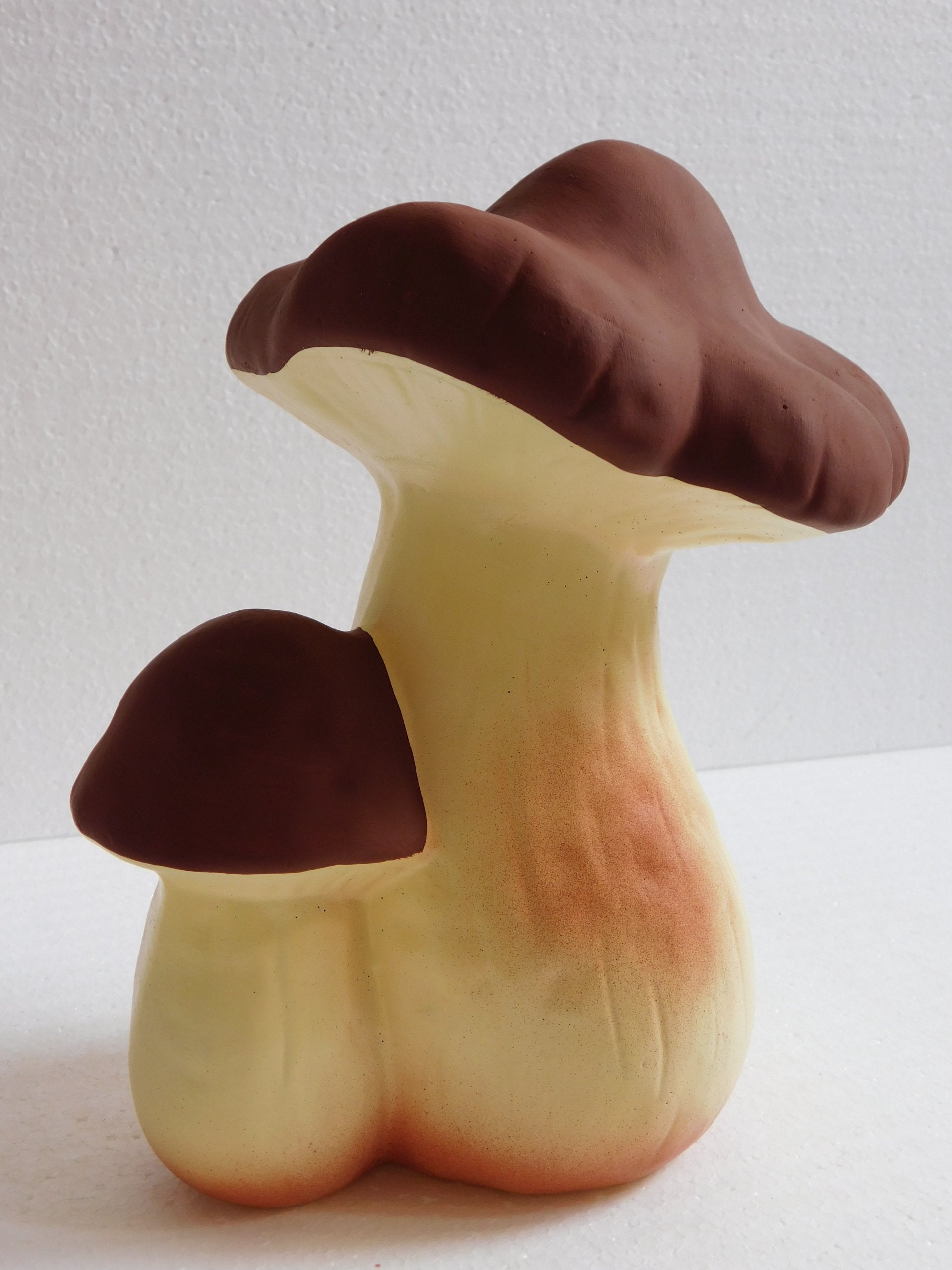 MUSHROOM GARDEN FIGURINE GARDEN ORNAMENT