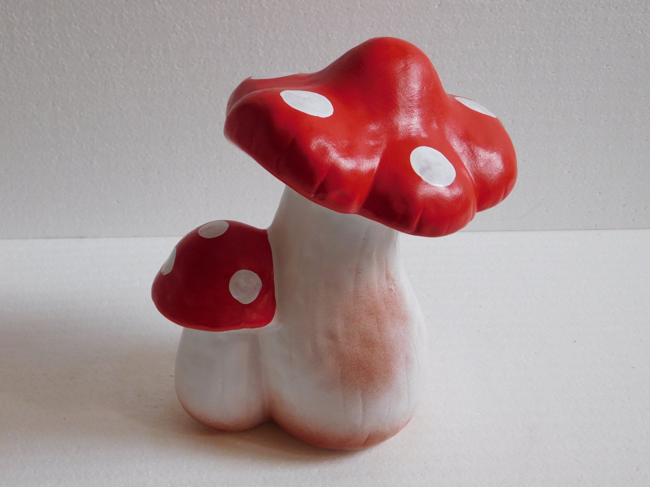 MUSHROOM TOADSTOOL GARDEN FIGURINE GARDEN Type sculpture (figure)