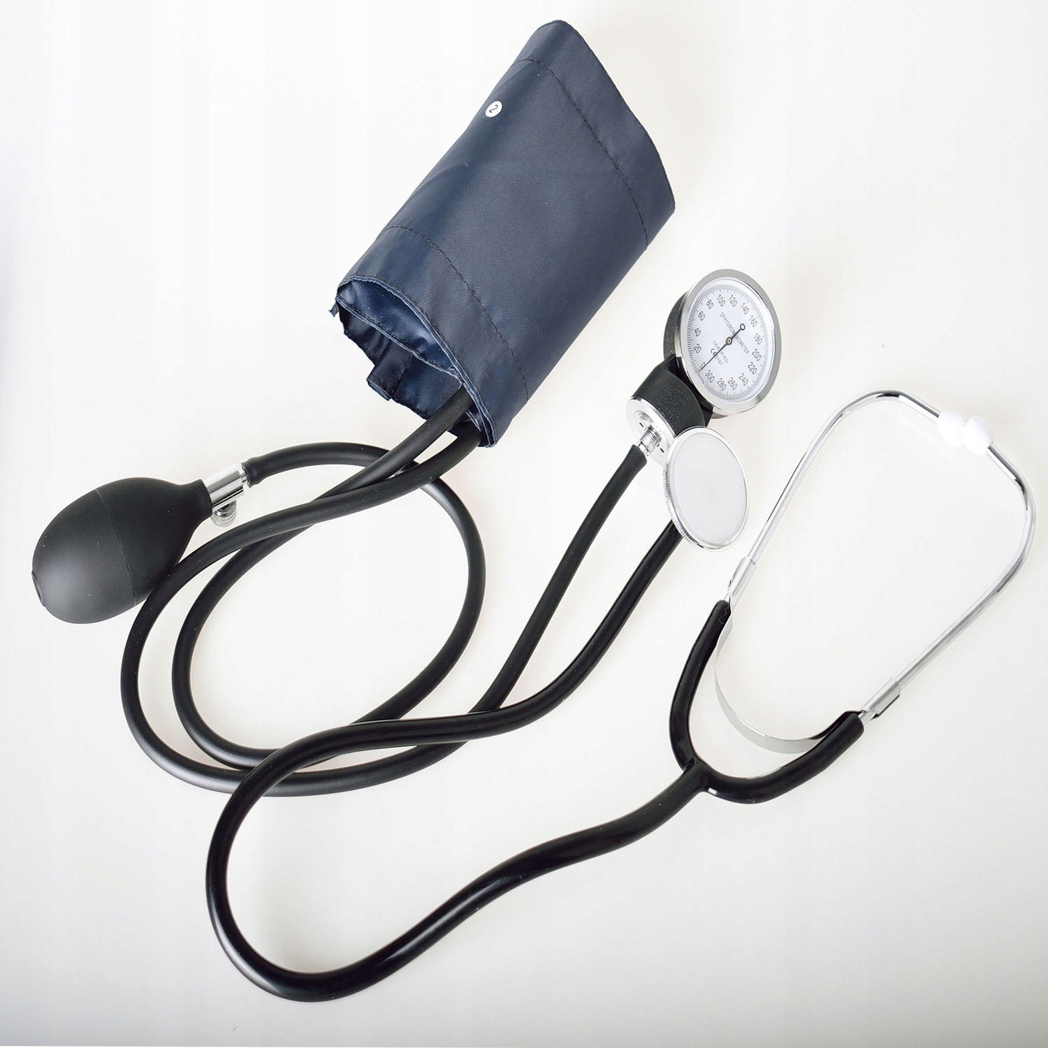 Manual Aneroid Blood Pressure Monitor With Stethoscope and Shoulder Cuff + Case Medical device no