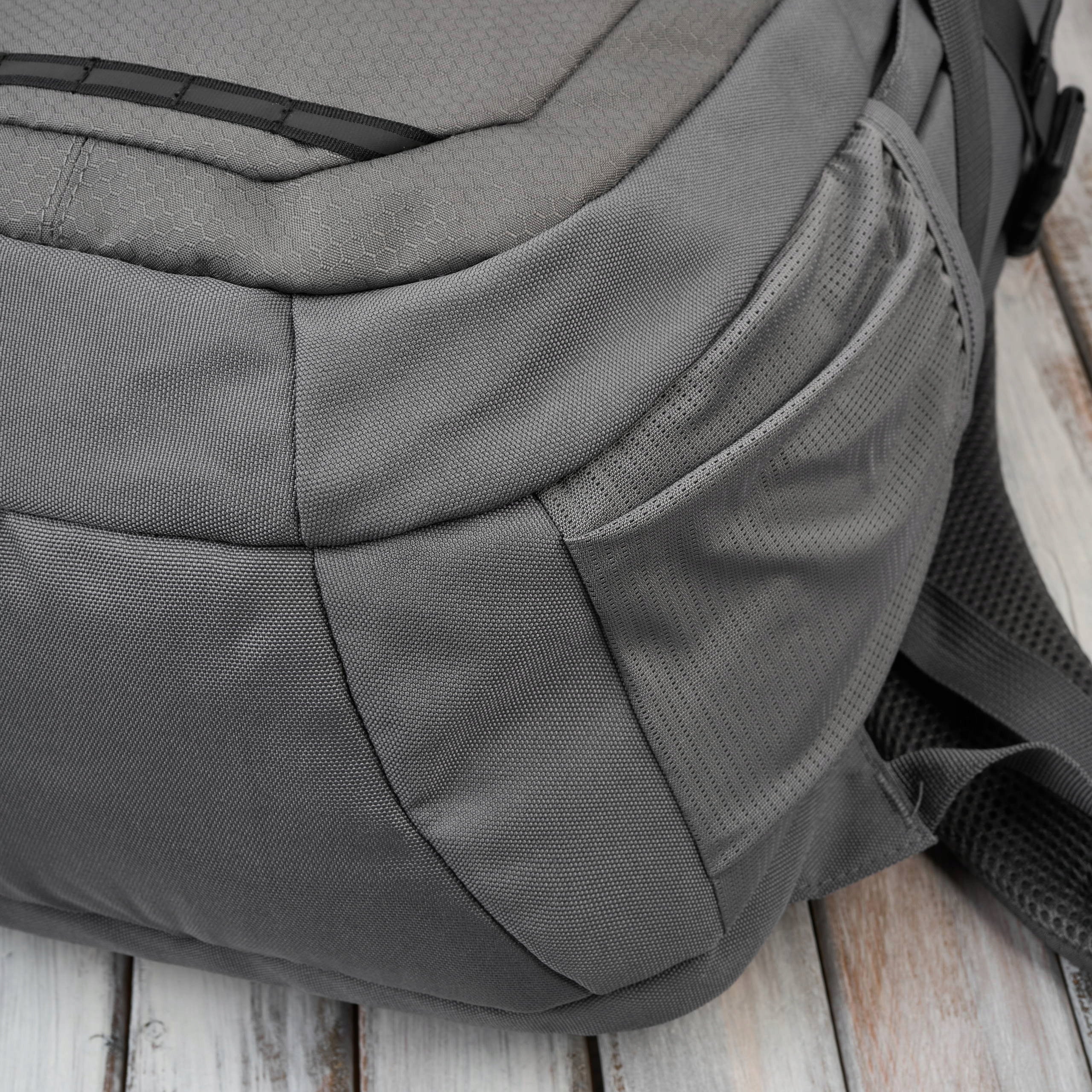 Men's sports hiking backpack for work grey Paolo Peruzzi Kind city