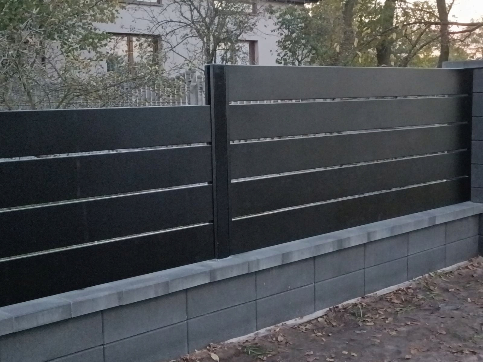 Metal bars profil 200x20 1,5mm painted for panel fence Manufacturer Profil