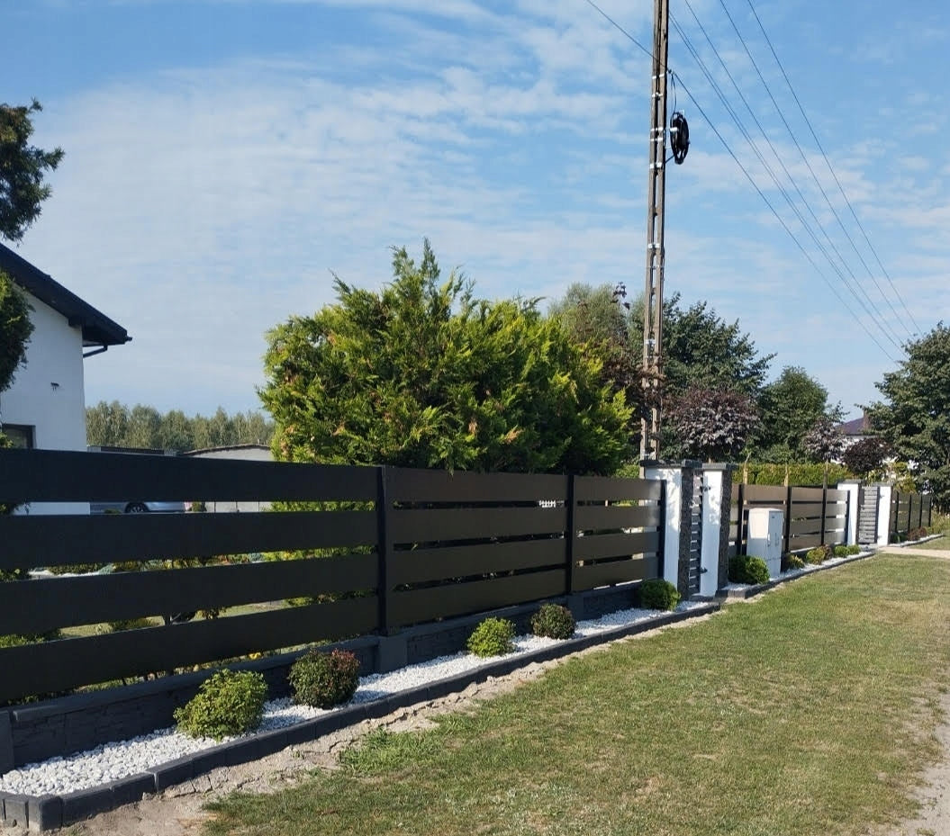 Metal bars profil 200x20 1,5mm painted for panel fence Manufacturer code 150150150