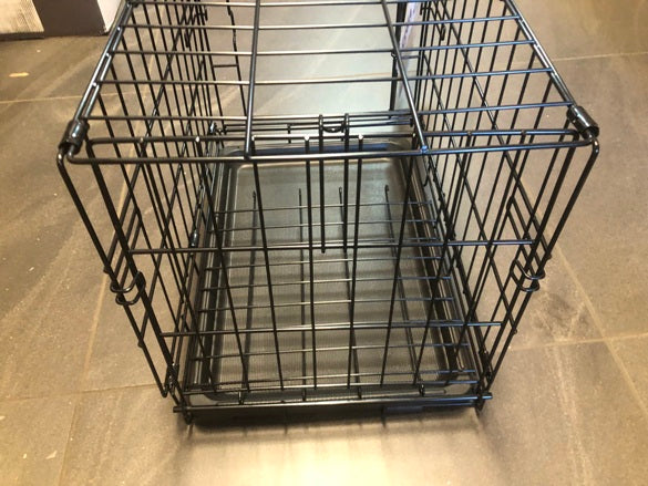 Metal cage playpen with floor for dog Mid West 58 x 35 x 41cm read description Length 58 cm