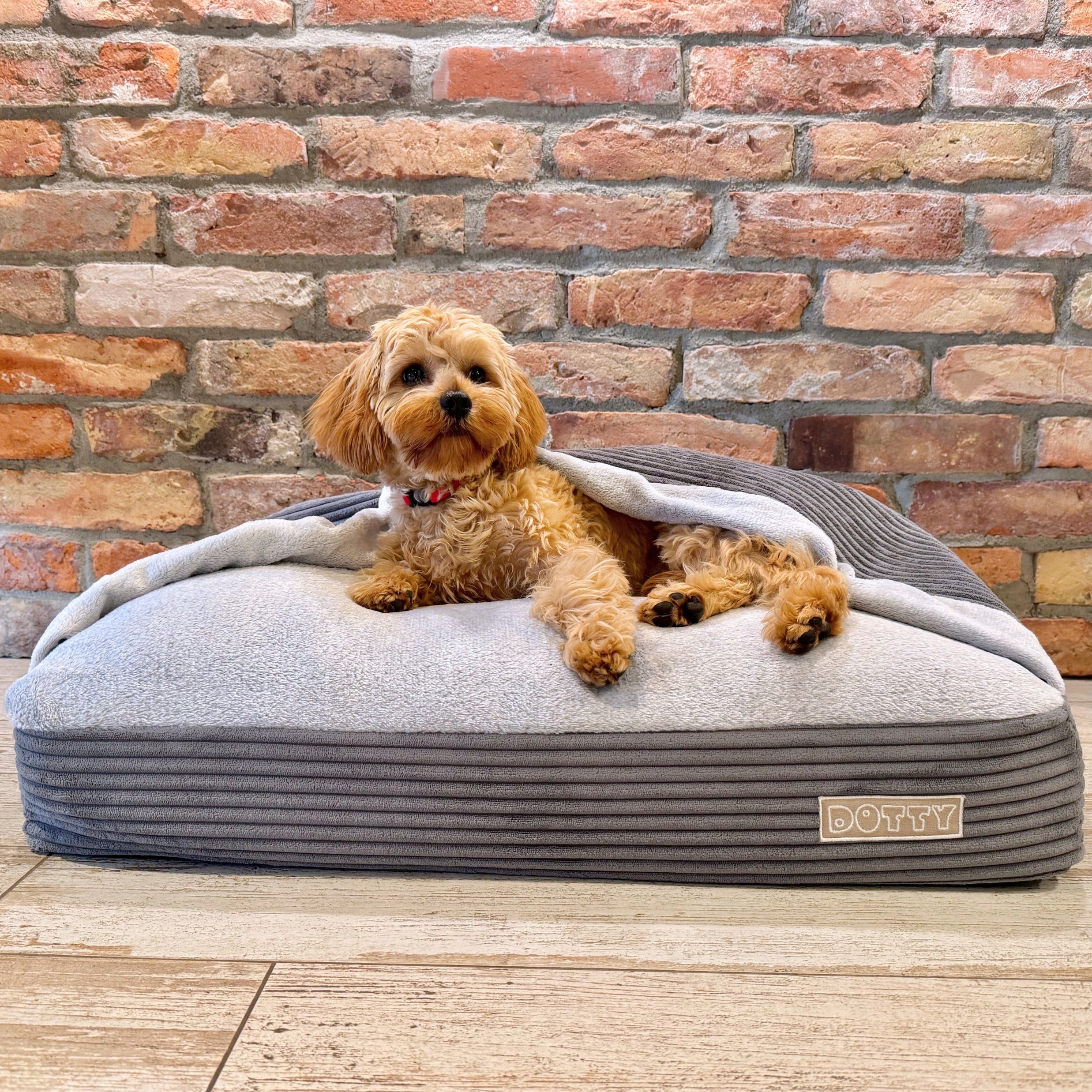 Mink bed for dog - dachshund bed with a layer of blanket with a hood Product width 55 cm