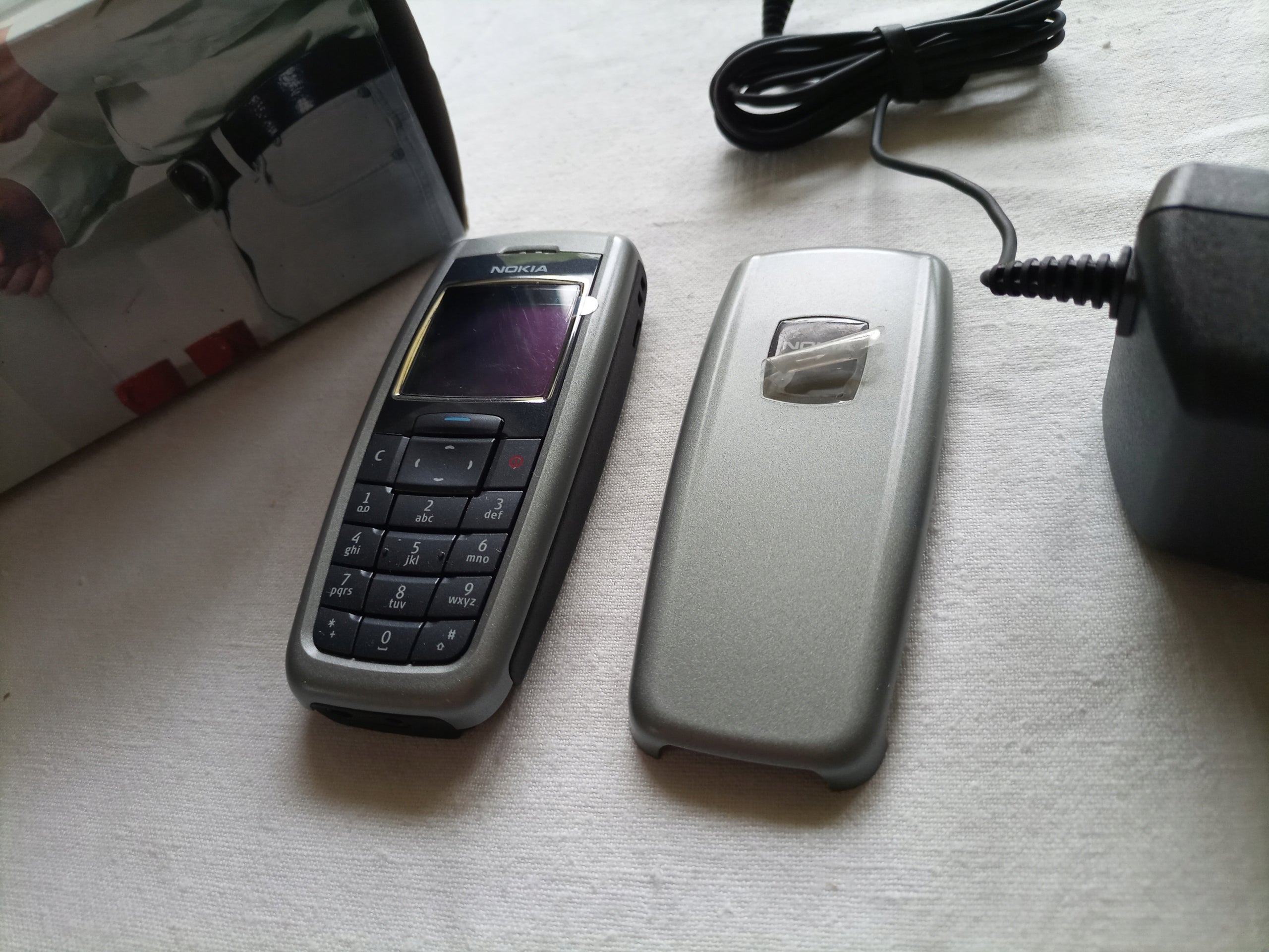 Mobile Phone Nokia 2600 4MB/2MB 2G New Original Factory Films Packaging status original