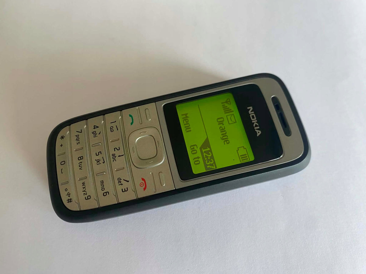 Mobile phone Nokia 1200 4 MB / 4 MB 2G black Manufacturer code 0029023