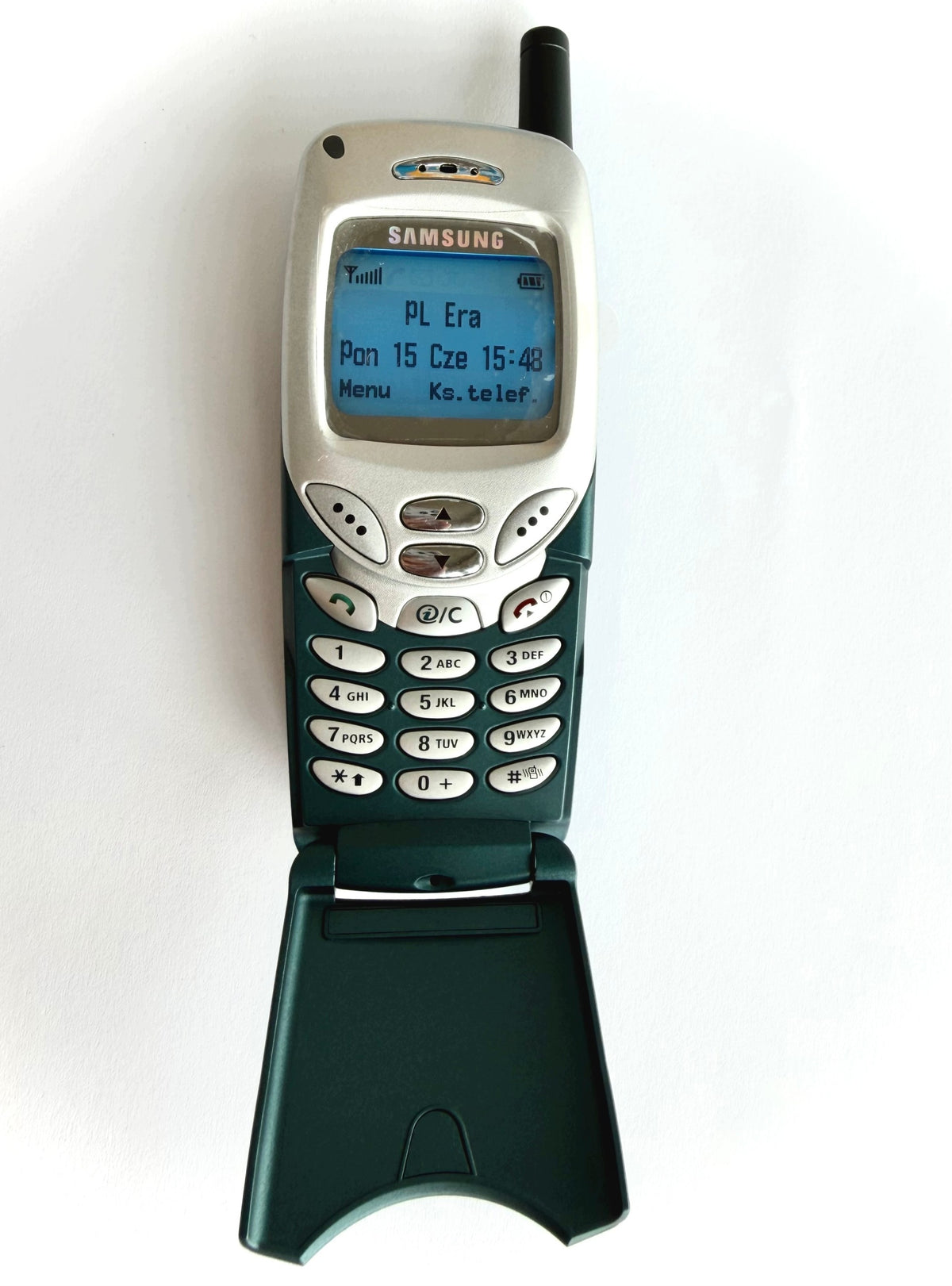 Mobile phone Samsung SGH-R200S green with Starter YES Charger included yes