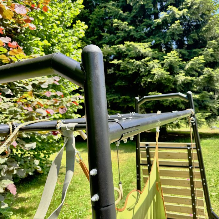Monkey bar garden gym + climbing wall Product width 112 cm