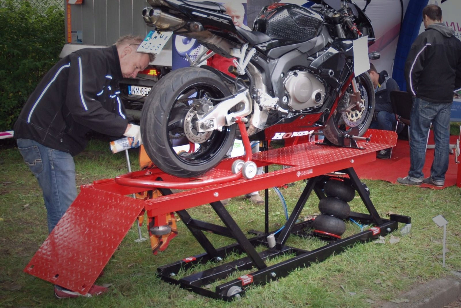 Motorcycle Lift Pneumatic Platform 400kg ANWATECH AT-3 EAN (GTIN) 5907244706734