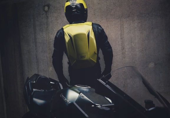 Motorcycle backpack Louis 2.0 yellow fluo barn rigid hump roomy 18l. Manufacturer's catalog number 10071912