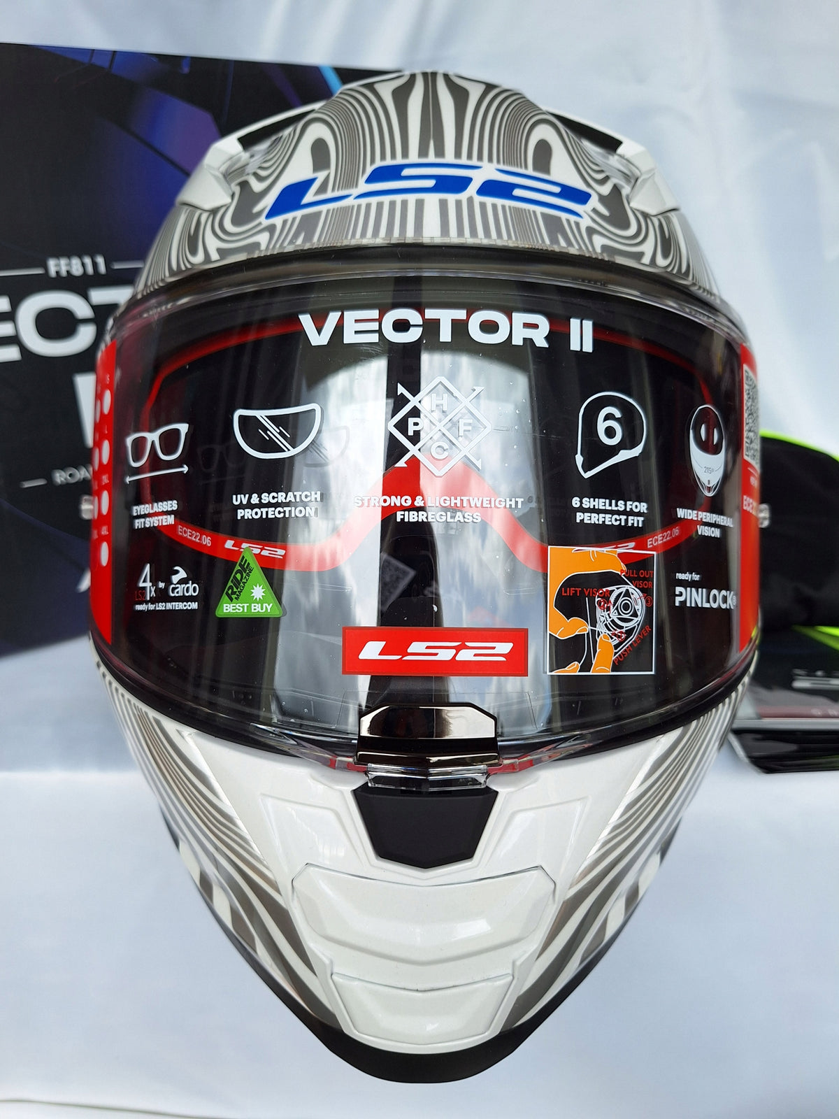Motorcycle helmet LS2 Vector 2 FF811 Freedom White Silver XXXL 65-66cm Manufacturer's catalog number 1681130024XL