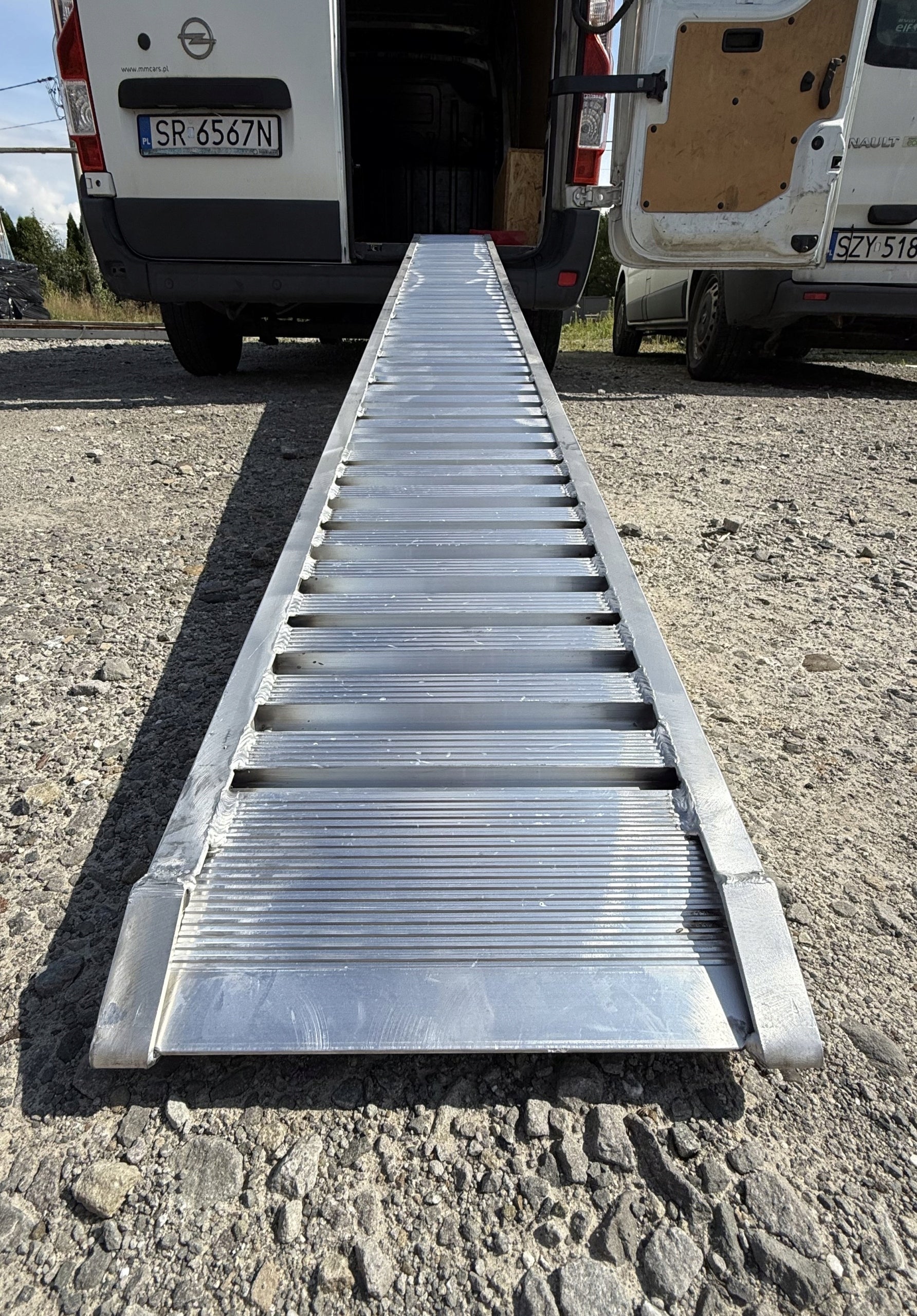 Motorcycle ramp inrun aluminium solid exit length 3m to 700kg EAN (GTIN) 8053295790127