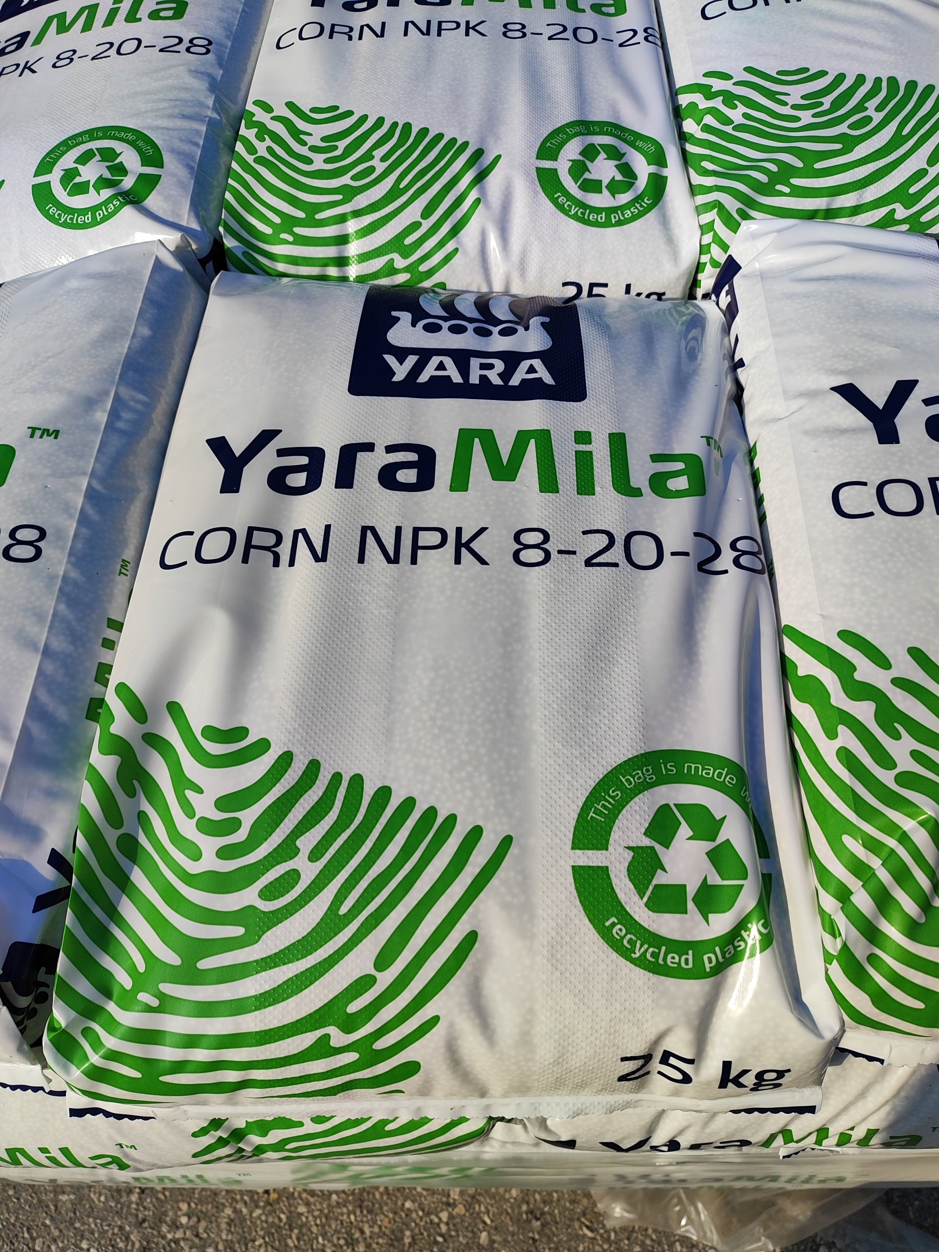 Multicomponent Fertilizer Yara Mila Corn 8-20-28 25 kg Packaging status original