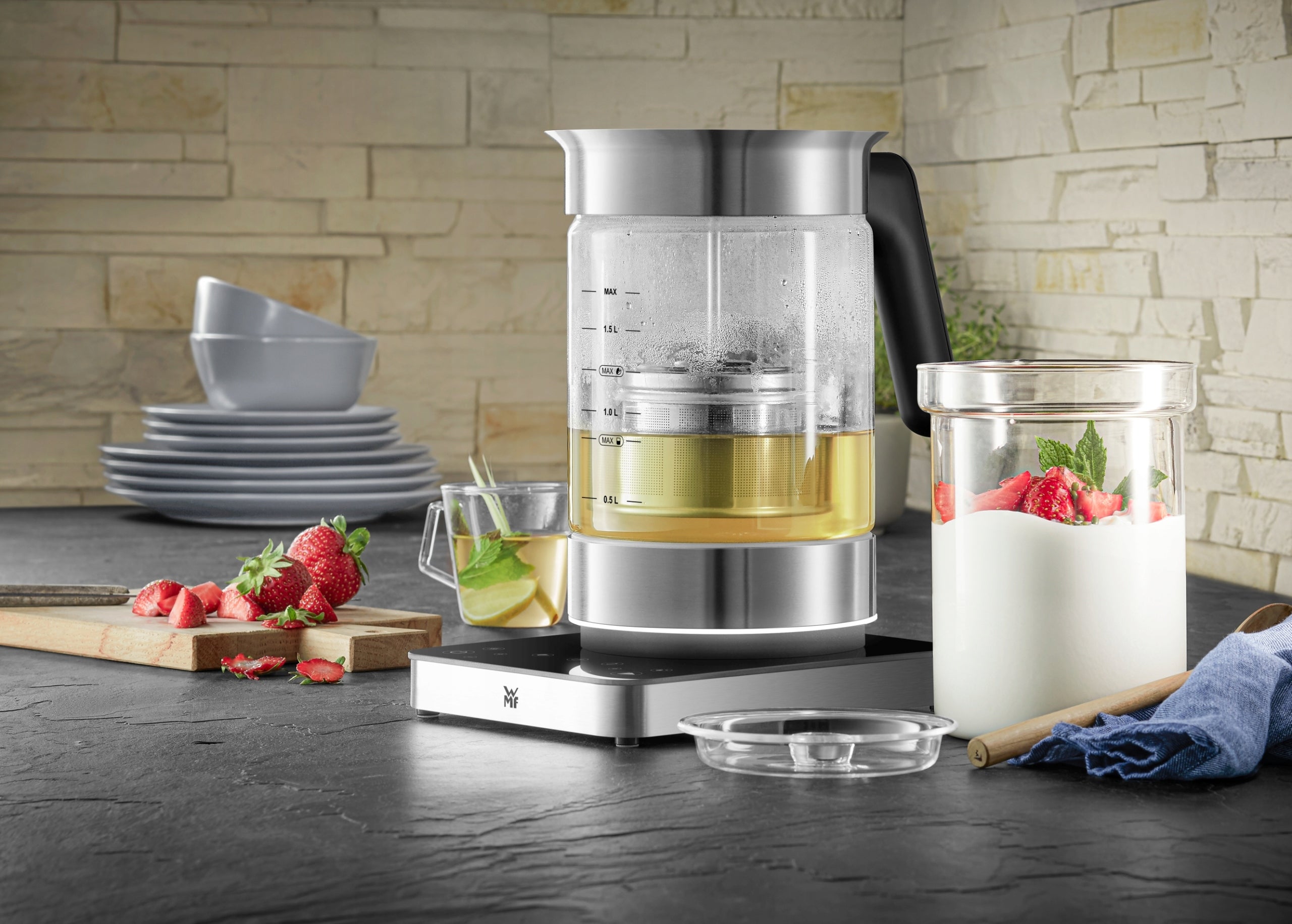Multifunction electric kettle WMF Lumero 1,6 l wireless 3000W Capacity 1.6 l