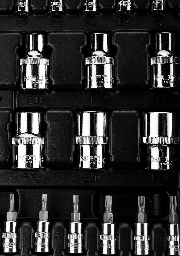 NEO Socket Wrench Set 110 Elements 1/2", 1/4" Professional Suitcase Product weight with unit packaging 7.3 kg