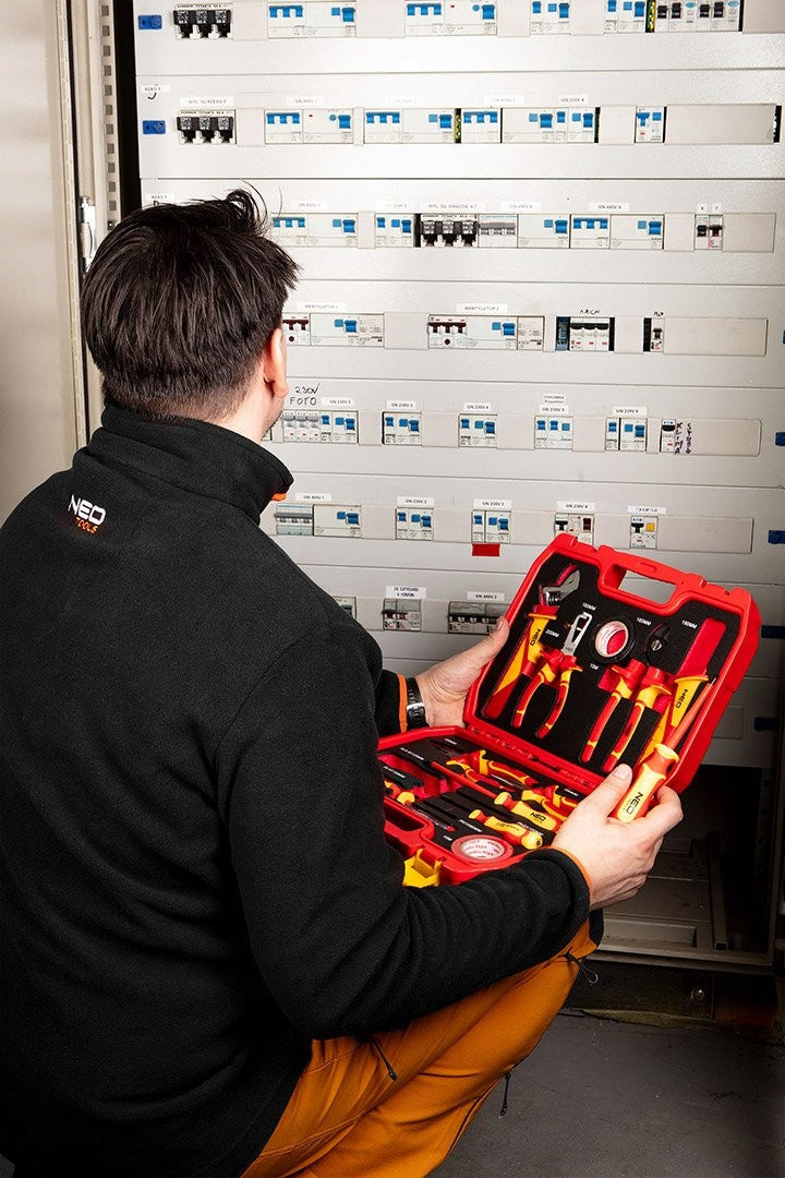 NEO Tool set for electrician 13pcs. certificate 1000V screwdrivers 01-315 Number of items in the set 13