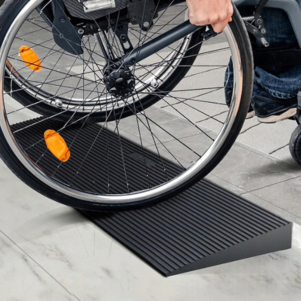 NON-SLIP RUBBER RAMP FOR TROLLEYS AND CLEANING ROBOTS Manufacturer code 16526565